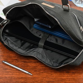 Aktówka torba duża laptopówka korka naturalnego czarna wegańska CV01