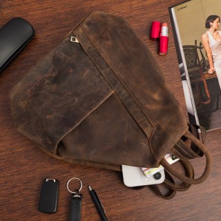 Plecak skórzany damski trójkątny na ramię Beltimore Q57 |  krateczka.pl