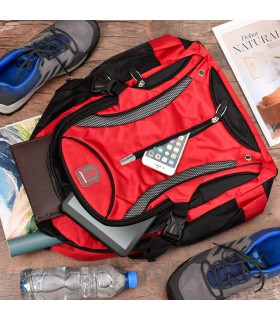 Czerwony plecak sportowy miejski trekkingowy wytrzymały - krateczka.pl